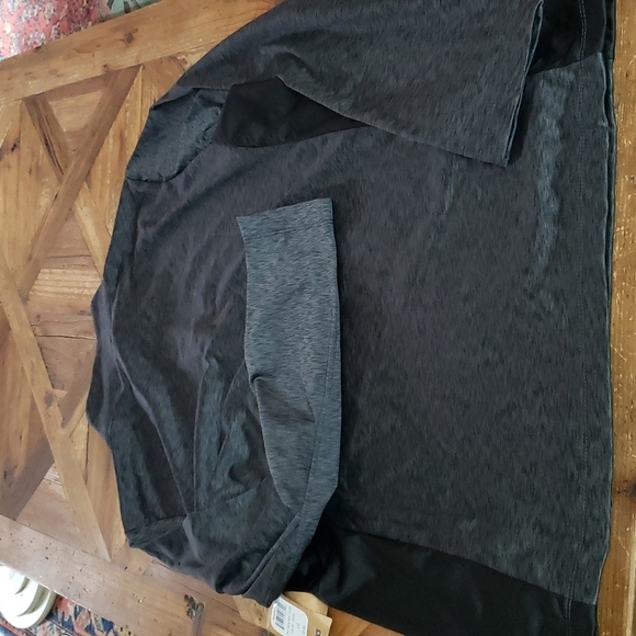 ASICS Regular fit pull over - Picture 3 of 3